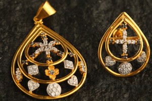 Gold Pendents 9